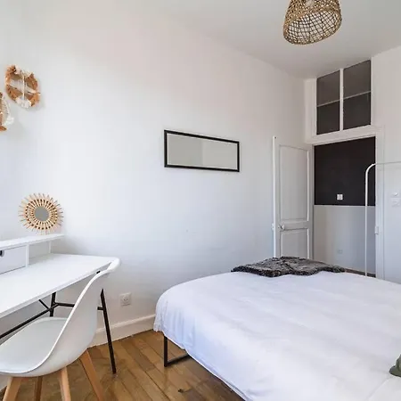 Apartament Le Cosy - 2 Chambres - Hyper Centre Reims